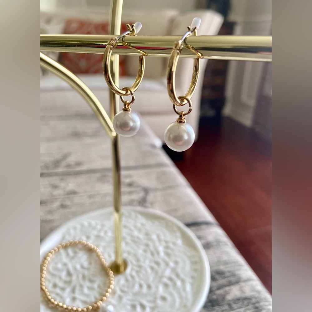 NEW. Set of 14KT gold plated hoop earrings and bracelet with faux pearl charm. - Picture 4 of 7